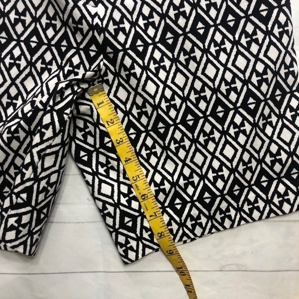 Mario Serrani Italy Shorts 14 Black White Geometric Diamond Print Stretch - Picture 8 of 9